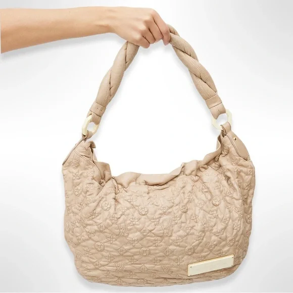 Louis Vuitton Olympe Nimbus GM Beige - Picture 4 of 9
